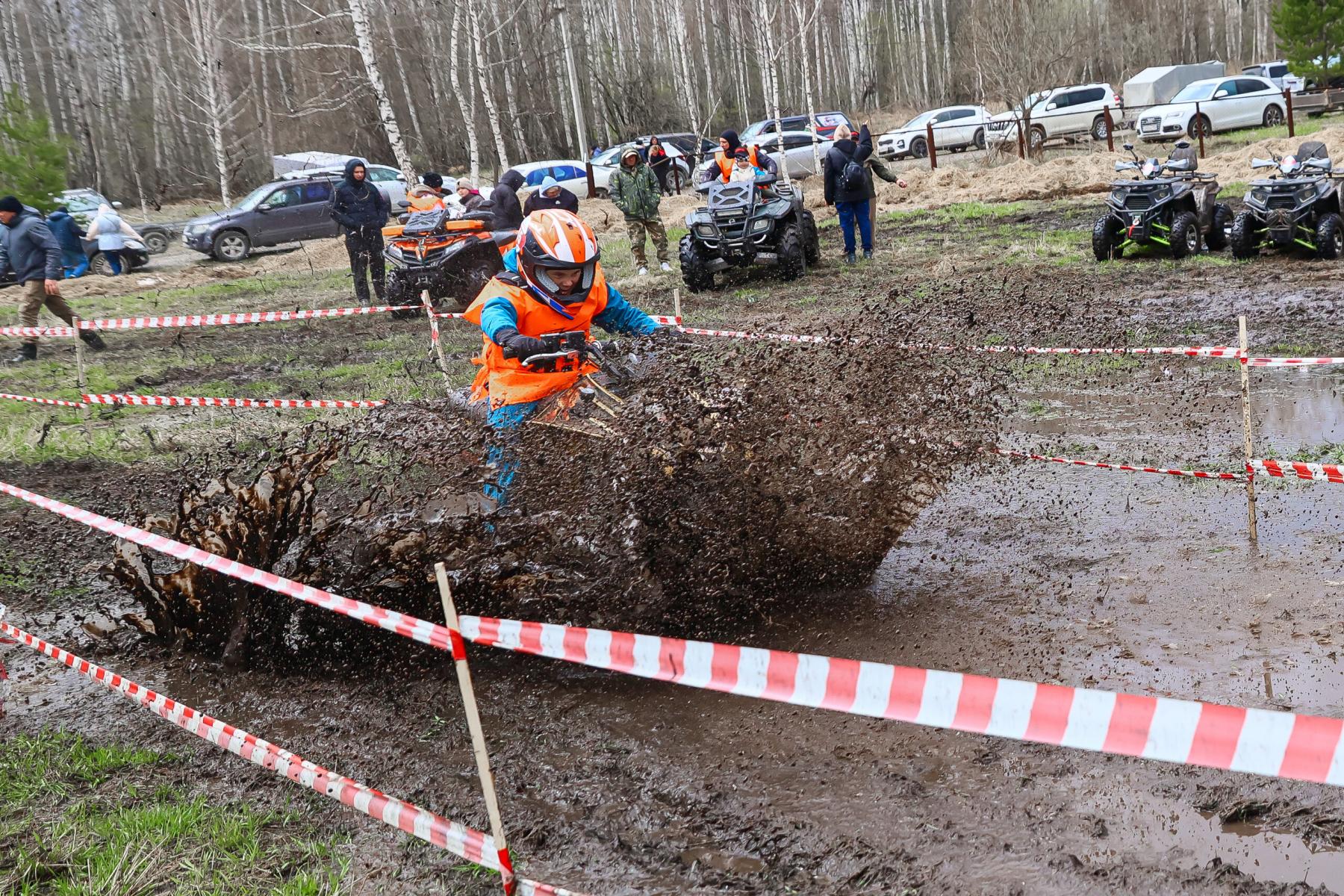 Фото В Новосибирске прошел фестиваль «КвадроБум 2025». Фоторепортаж 22 - Сиб.ФМ Фото В Новосибирске прошел фестиваль «КвадроБум 2025». Фоторепортаж 22